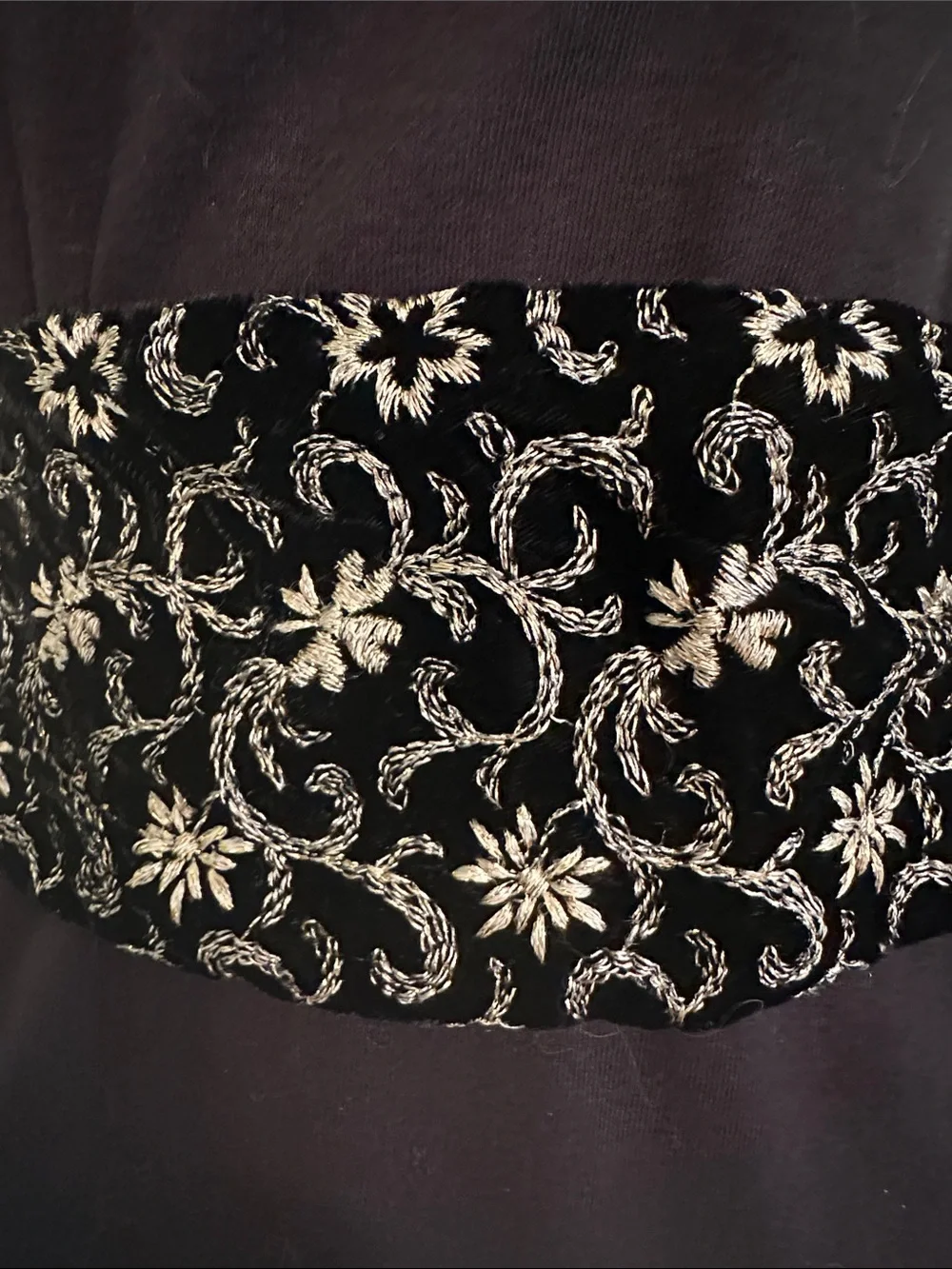Vintage 80s/90s Gold Metallic Embroidered Black Velvet Wraparound Belt